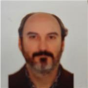 Profesor de inglés con mas de 20 años de experiencia en todos los niveles de la enseñanza de la materia, asicomo en la preparación de exámenes para conseguir los nivelles de B1, B2, C1 y C2. Clases para alumnos desde Primaria, E.S.O., Bachillerato a todo